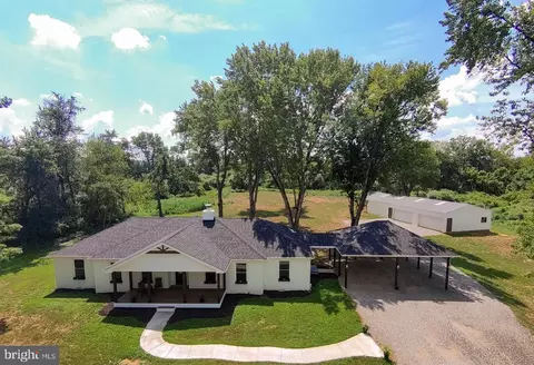 2195 Engle Molers Rd, Harpers Ferry, WV 25425