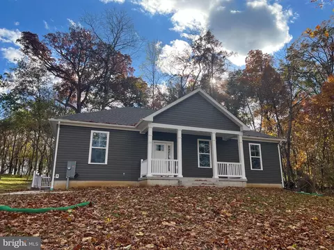 1348 Whitmer Rd, Shenandoah Junction, WV 25442