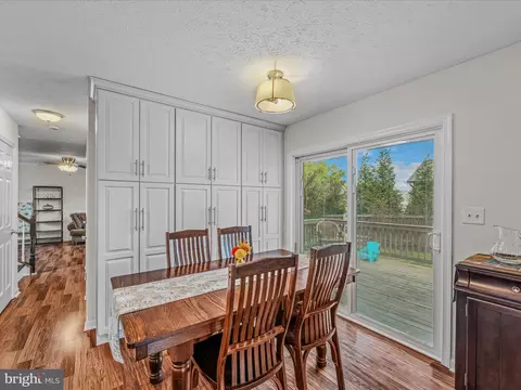 571 Oak Lee Dr, Ranson, WV 25438 photo 6