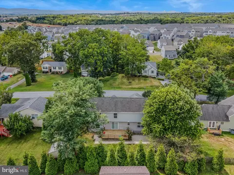 571 Oak Lee Dr, Ranson, WV 25438 photo 35