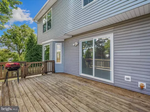 571 Oak Lee Dr, Ranson, WV 25438 photo 26