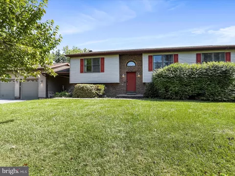 315 Redwood Ct, Harpers Ferry, WV 25425