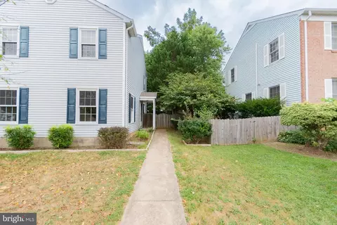 28 Newington Ct N, Charles Town, WV 25414