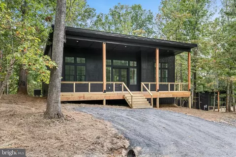 110 Christ Church Rd, Harpers Ferry, WV 25425