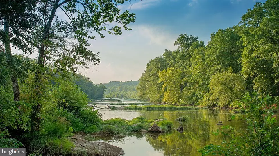 View/Area - 5 Apollo Rd, Charles Town, WV 25414 photo 2 of 3