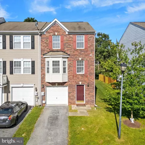 77 Eldon Dr, Charles Town, WV 25414