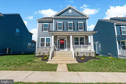 184 Silverleaf Dr, Charles Town, WV 25414