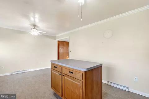 605 N Marshall St, Ranson, WV 25438 photo 4