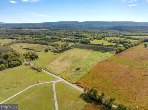 View/Area - 364 Knott Rd, Shepherdstown, WV 25443 photo 16 of 18