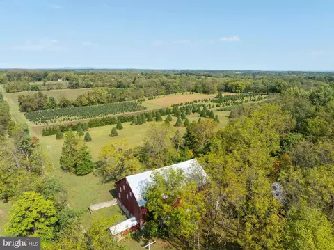 View/Area - 364 Knott Rd, Shepherdstown, WV 25443 photo 1 of 18