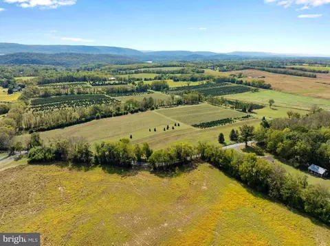 View/Area - 364 Knott Rd, Shepherdstown, WV 25443 photo 15 of 18