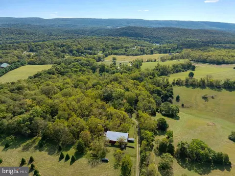 View/Area - 364 Knott Rd, Shepherdstown, WV 25443 photo 13 of 18