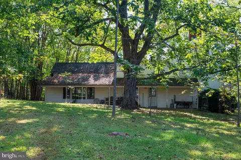 Exterior - 364 Knott Rd, Shepherdstown, WV 25443 photo 2 of 9