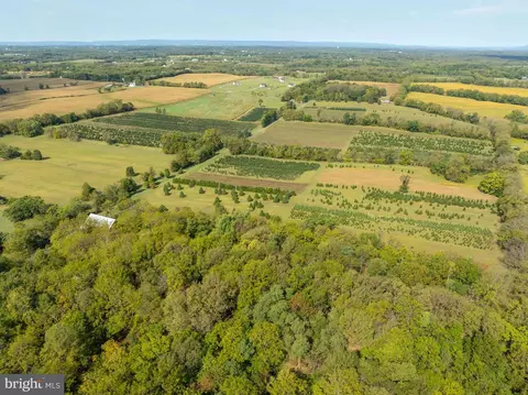 View/Area - 364 Knott Rd, Shepherdstown, WV 25443 photo 7 of 18