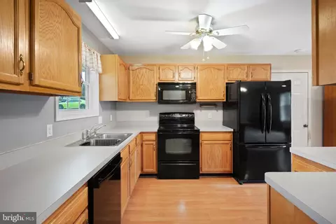112 Brin Dr, Ranson, WV 25438 photo 9