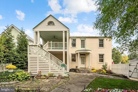 300 W German St, Shepherdstown, WV 25443