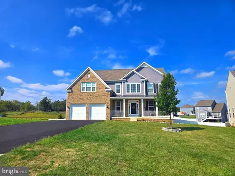 118 Bluebells Ct, Charles Town, WV 25414