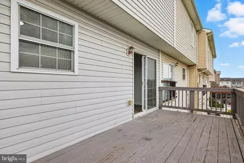 Exterior - 55 Fuzzy Tail Dr, Ranson, WV 25438 photo 2 of 5