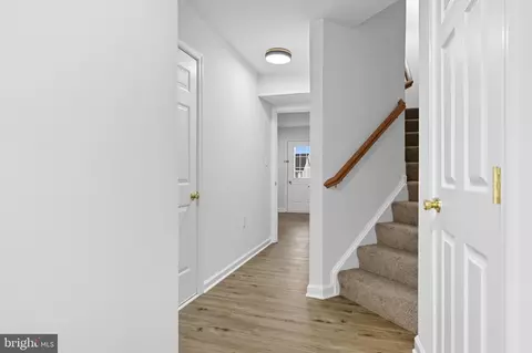 Entry Way - 55 Fuzzy Tail Dr, Ranson, WV 25438 photo 9 of 13