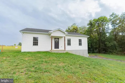 268 Granny Smith Ln, Kearneysville, WV 25430