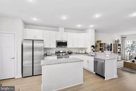 176 Monroe Ave, Ranson, WV 25438 photo 23