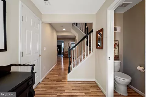 Entry Way - 1349 Mare St, Ranson, WV 25438 photo 3 of 9