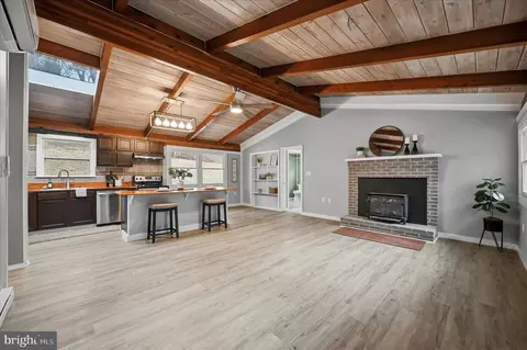 45 White Dogwood Rd, Harpers Ferry, WV 25425