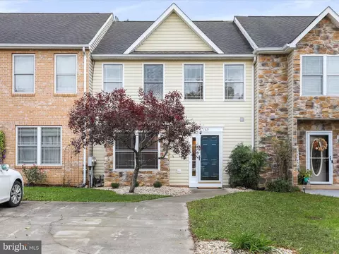 169 Baltusrol Dr, Charles Town, WV 25414