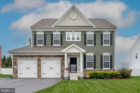 31 Wintergreen Way, Charles Town, WV 25414