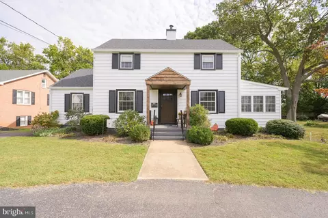 511 S Church St, Charles Town, WV 25414