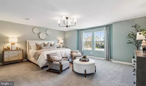 114 Thornton Ave, Ranson, WV 25438