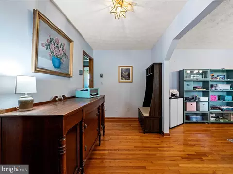 Entry Way - 116 Rehoboth Ln, Summit Point, WV 25446 photo 3 of 4