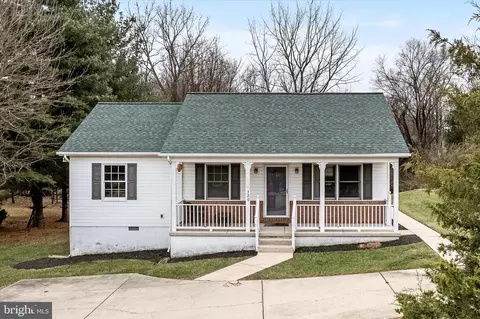 320 Beauregard Blvd, Charles Town, WV 25414