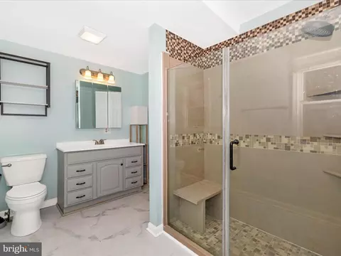Bath - 21 Rock Spring Ln, Shepherdstown, WV 25443 photo 1 of 5