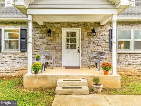 Exterior - 21 Rock Spring Ln, Shepherdstown, WV 25443 photo 2 of 10