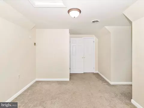Bedroom - 21 Rock Spring Ln, Shepherdstown, WV 25443 photo 10 of 10
