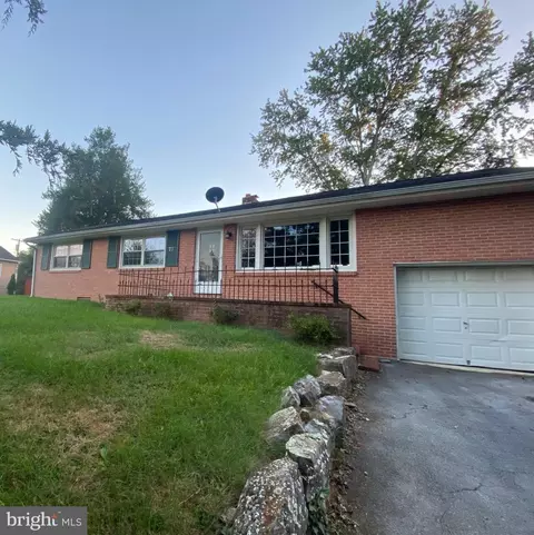 71 Cherry Ln, Shepherdstown, WV 25443