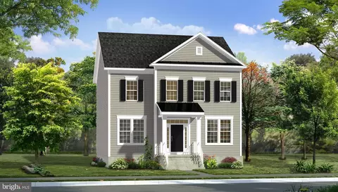 713 Lord Fairfax St, Charles Town, WV 25414