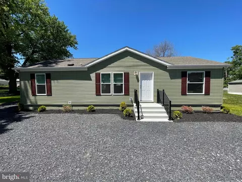 49 Jump Pl, Kearneysville, WV 25430