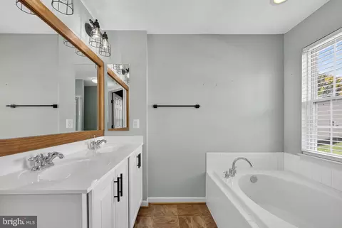 Bath - 1353 Mare St, Ranson, WV 25438 photo 1 of 3