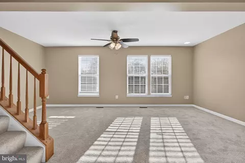 Living - 1353 Mare St, Ranson, WV 25438 photo 2 of 4