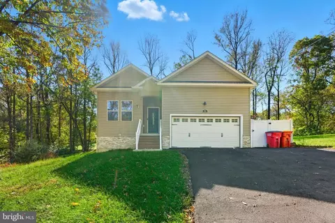 93 Old Sycamore Ln, Harpers Ferry, WV 25425
