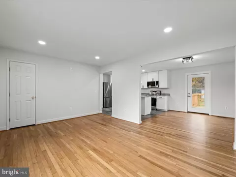 Living - 2311 Summit Point Rd, Summit Point, WV 25446 photo 2 of 4