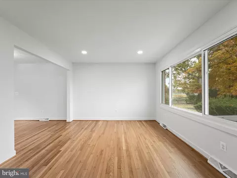 Living - 2311 Summit Point Rd, Summit Point, WV 25446 photo 3 of 4