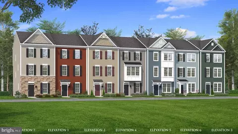 75 Abigail St, Charles Town, WV 25414