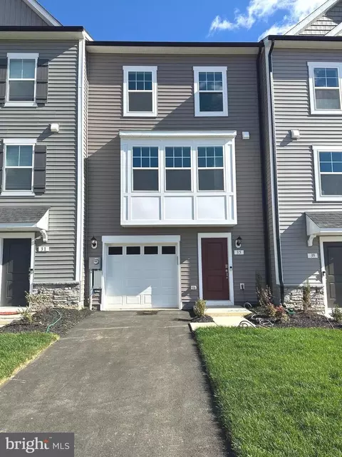 35 Bolingbroke Way, Charles Town, WV 25414