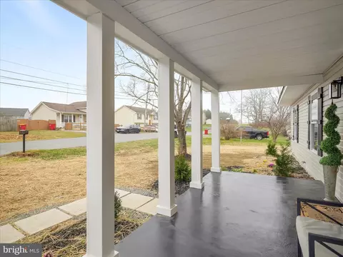 Exterior - 415 E 10th Ave, Ranson, WV 25438 photo 3 of 6