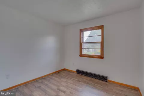 Bedroom - 304 S Reymann St, Ranson, WV 25438 photo 4 of 4