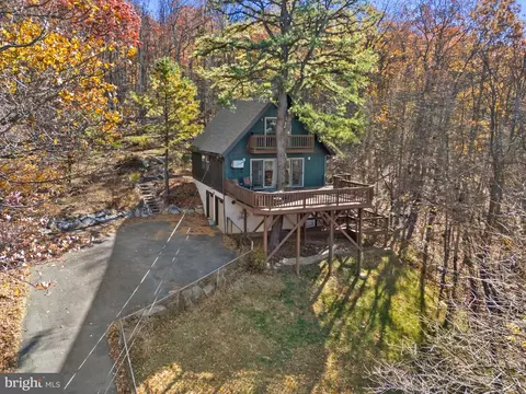 343 Black Bear Trl, Harpers Ferry, WV 25425