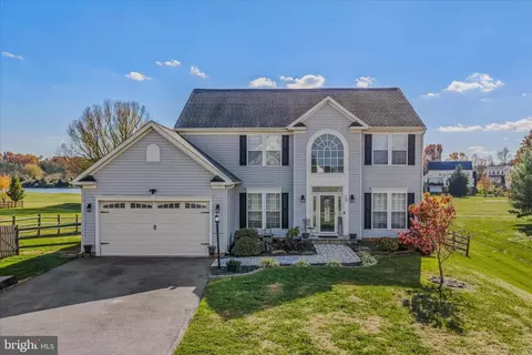 109 Turnberry Dr, Charles Town, WV 25414